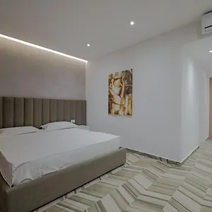 4* Hotel Sea &